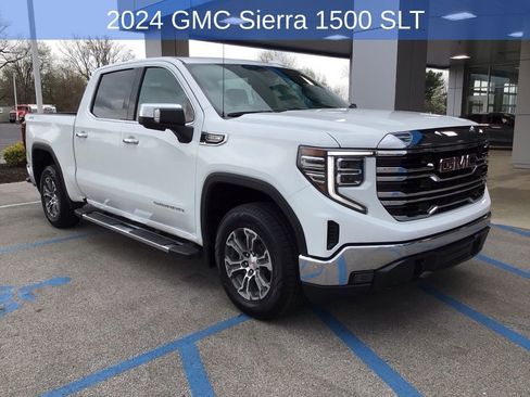 Used 2024 GMC Sierra 1500 SLT image 2