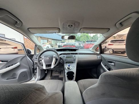 Used 2011 Toyota Prius Three FWD image 39