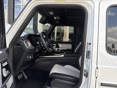 Used 2025 Mercedes-Benz G 63 AMG 4MATIC image 10