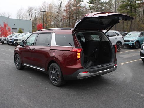 New 2026 Kia Carnival SX image 7