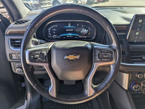 Used 2022 Chevrolet Suburban Premier AWD/4WD image 13
