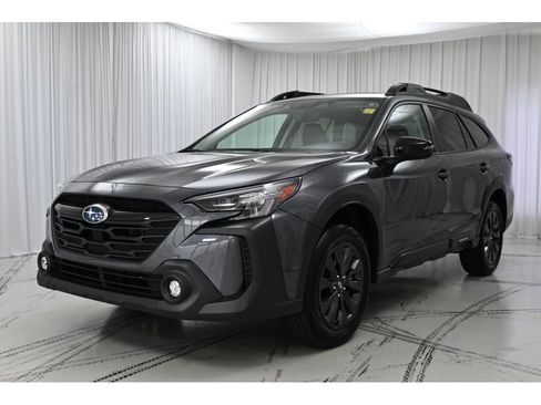 Used 2025 Subaru Outback Onyx Edition AWD/4WD image 4