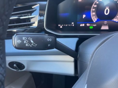 New 2026 Volkswagen Jetta SE FWD image 11
