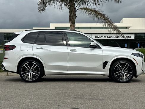New 2026 BMW X5 xDrive40i w/ Executive Package AWD/4WD image 2