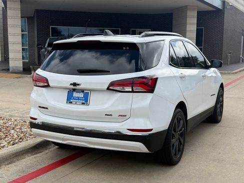 Used 2022 Chevrolet Equinox RS w/ LPO, Floor Liner Package AWD/4WD image 6