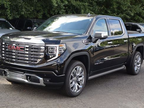 New 2025 GMC Sierra 1500 Denali image 2