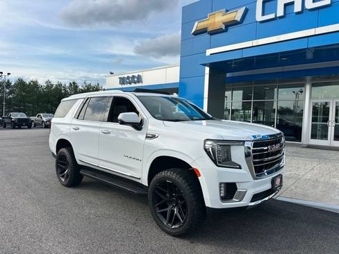 Used 2021 GMC Yukon SLT w/ SLT Luxury Plus Package AWD/4WD image 1