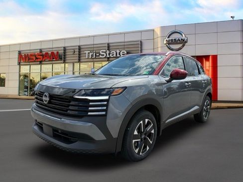 New 2025 Nissan Kicks SV w/ SV Premium Package image 2