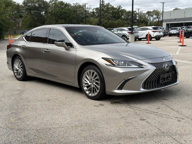 Used 2019 Lexus ES 350 w/ Accessory Package FWD image 3