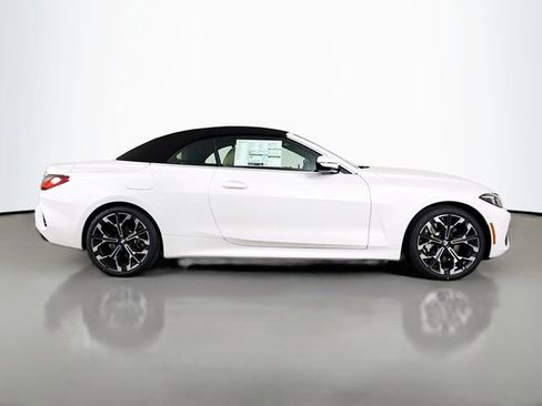 New 2026 BMW 430i xDrive Convertible w/ Premium Package image 8