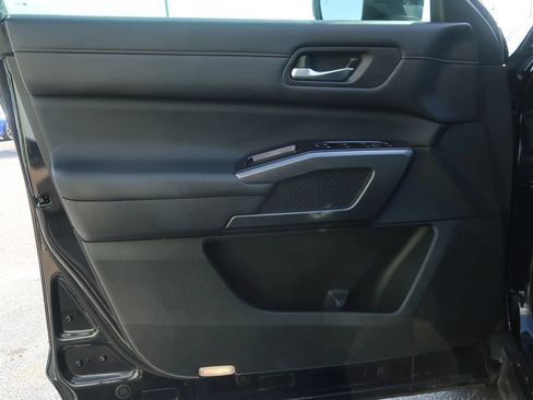 Used 2022 Nissan Pathfinder SL w/ SL Premium Package FWD image 47