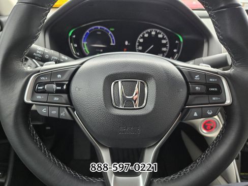 Used 2022 Honda Accord Touring image 35