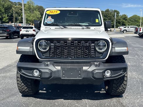 Used 2025 Jeep Wrangler Unlimited Sport AWD/4WD image 3