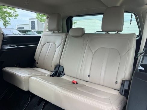 Used 2023 Ford Expedition Max Limited AWD/4WD image 19