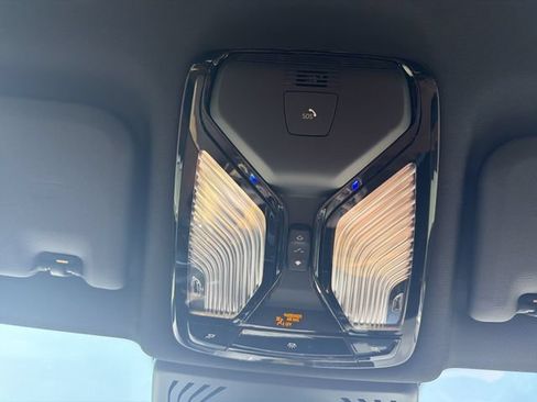 Used 2025 BMW X4 M40i AWD/4WD image 34