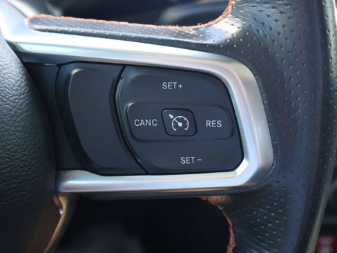 Used 2022 Jeep Gladiator Mojave w/ LED Lighting Group AWD/4WD image 7