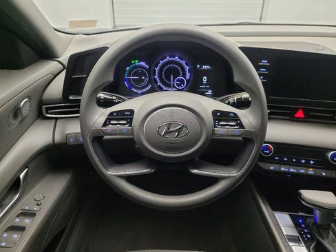Used 2023 Hyundai Elantra Blue FWD image 22