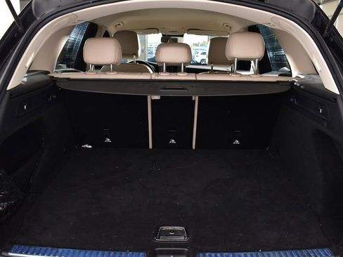 Used 2022 Mercedes-Benz GLC 300 4MATIC image 34