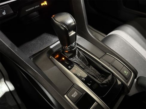 Used 2020 Honda Civic EX image 17
