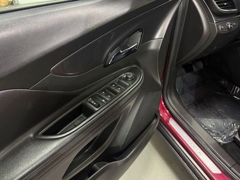 Used 2019 Buick Encore Essence image 10