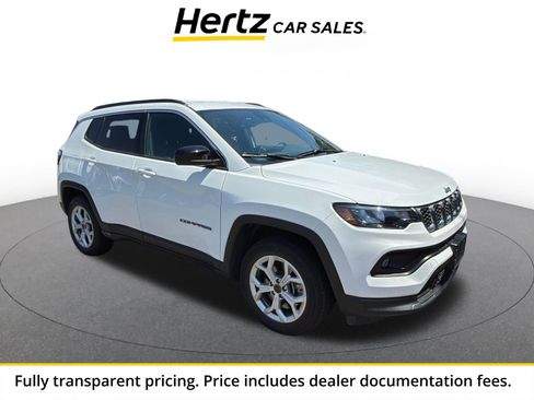 Used 2025 Jeep Compass Latitude AWD/4WD image 1