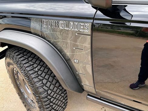 Used 2024 Ford Bronco Everglades AWD/4WD image 33
