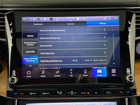 Used 2022 Jeep Grand Wagoneer Series III image 43