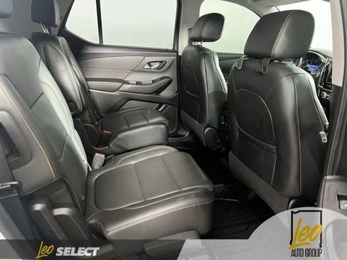 Used 2020 Chevrolet Traverse Premier FWD image 22