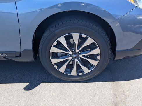 Used 2016 Subaru Outback 2.5i Limited AWD/4WD image 9