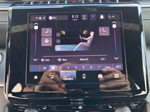 New 2025 Jeep Grand Cherokee Laredo image 15