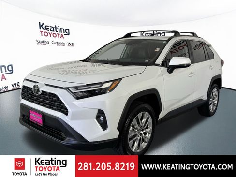 Used 2025 Toyota RAV4 XLE Premium image 9