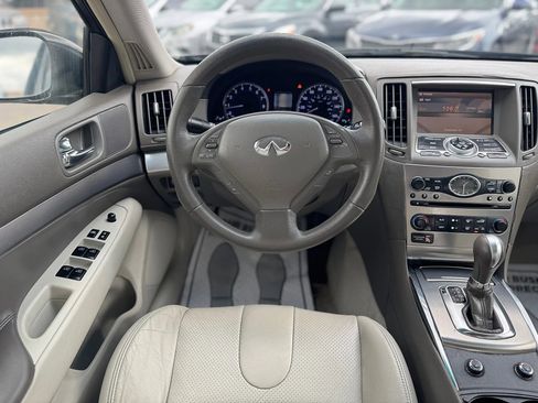 Used 2011 INFINITI G25 Journey w/ Moonroof Pkg image 30