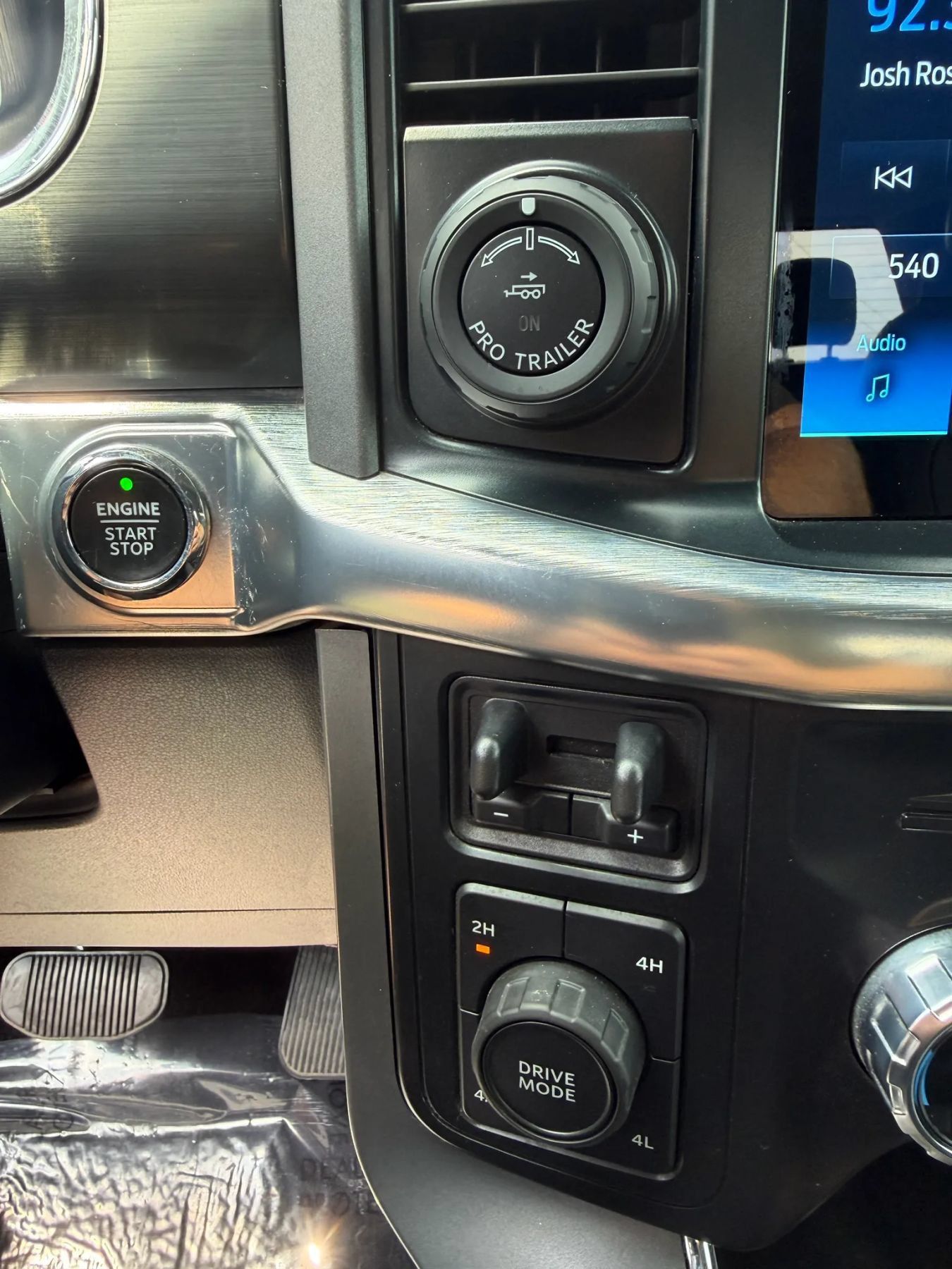 Used 2022 Ford F150 Lariat AWD/4WD image 23