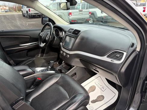 Used 2019 Dodge Journey GT w/ Blacktop Package FWD image 13