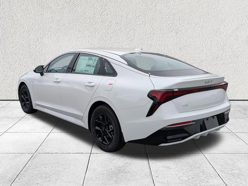 New 2026 Kia K5 LXS FWD image 5