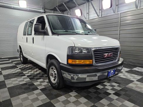 Used 2021 GMC Savana 2500 w/ Driver Convenience Package image 4