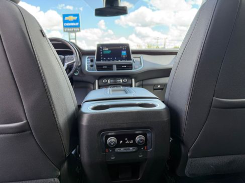 Certified 2022 Chevrolet Tahoe Z71 w/ Luxury Package AWD/4WD image 11