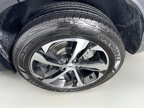 Used 2024 Chevrolet Trax RS w/ Sunroof Package image 11