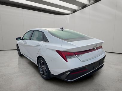 Used 2025 Hyundai Elantra Limited