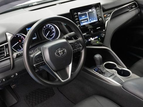 Used 2024 Toyota Camry LE image 3