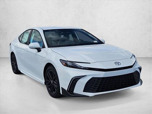 New 2026 Toyota Camry SE FWD image 7