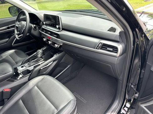Certified 2021 Kia Telluride S FWD image 27