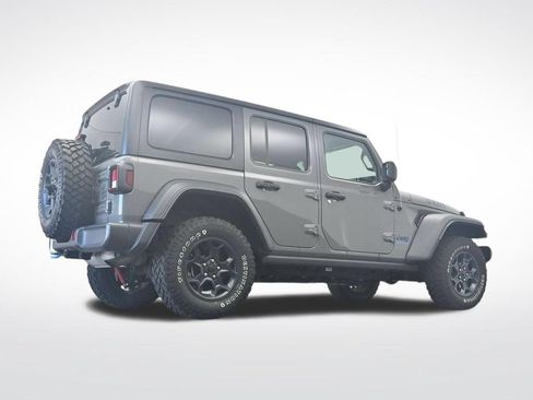 Used 2023 Jeep Wrangler Unlimited w/ Cold Weather Group AWD/4WD image 33