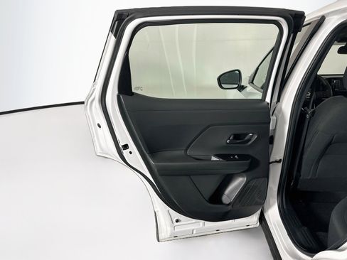 Used 2025 Nissan Kicks S FWD image 25