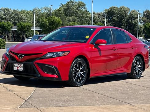 Certified 2024 Toyota Camry SE FWD image 11