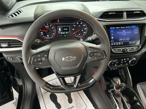 Used 2021 Chevrolet TrailBlazer RS w/ Convenience Package AWD/4WD image 4