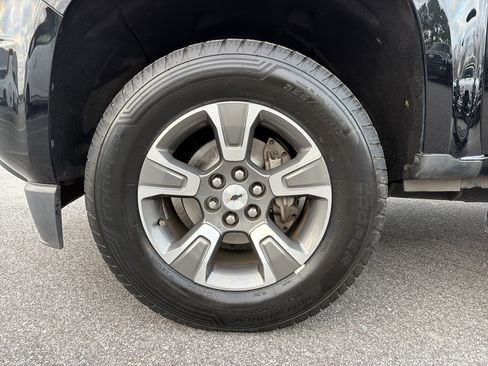 Used 2020 Chevrolet Colorado Z71 image 12