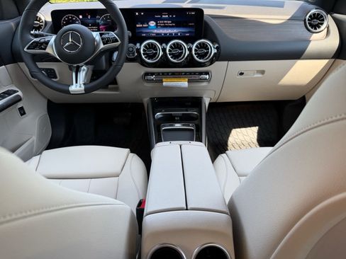 Used 2026 Mercedes-Benz GLA 250 4MATIC image 13