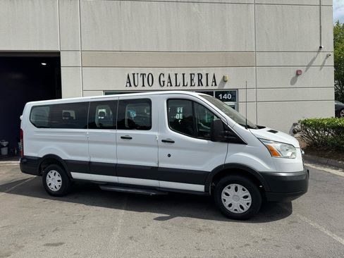 Used 2017 Ford Transit 350 XLT RWD image 2