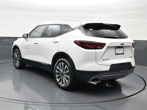 Used 2023 Chevrolet Blazer Premier w/ Driver Confidence II Package FWD image 3